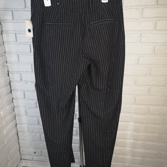 NWT Cleo Petite Ladies Size 10P Black w/ Silver Stripes Wide Leg Pants - Picture 2 of 13